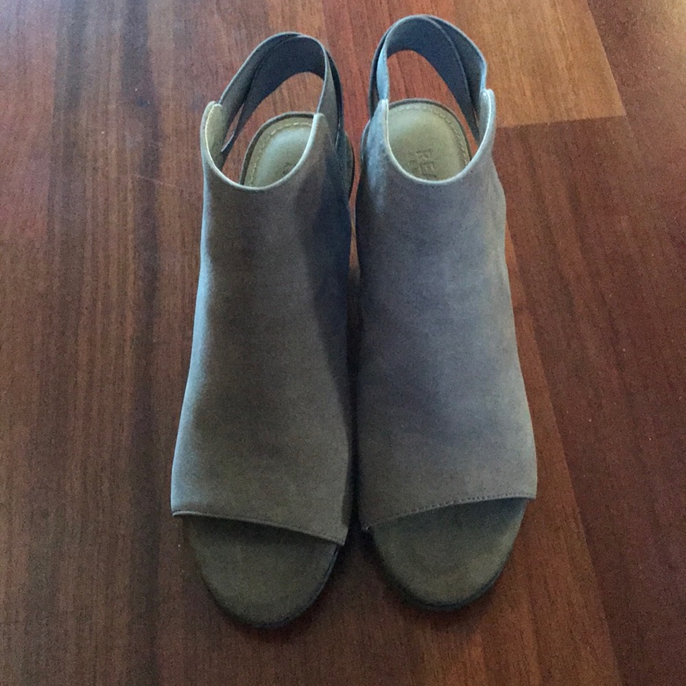 Kenneth Cole Shoes